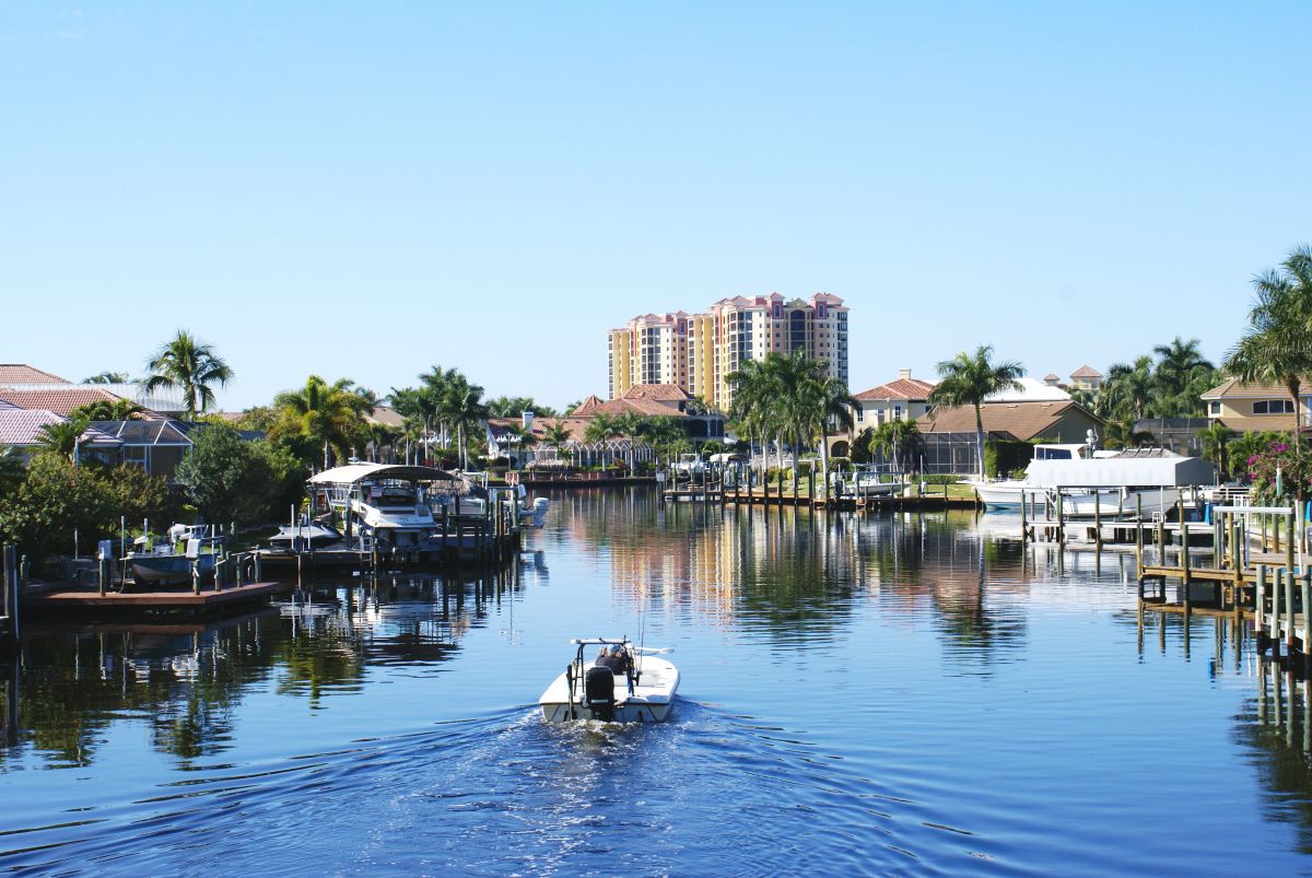 Concrete Retaining Wall Installation in Cape Coral, FL