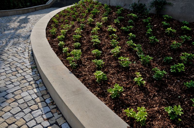 Common Problems With Aging Concrete Retaining Walls